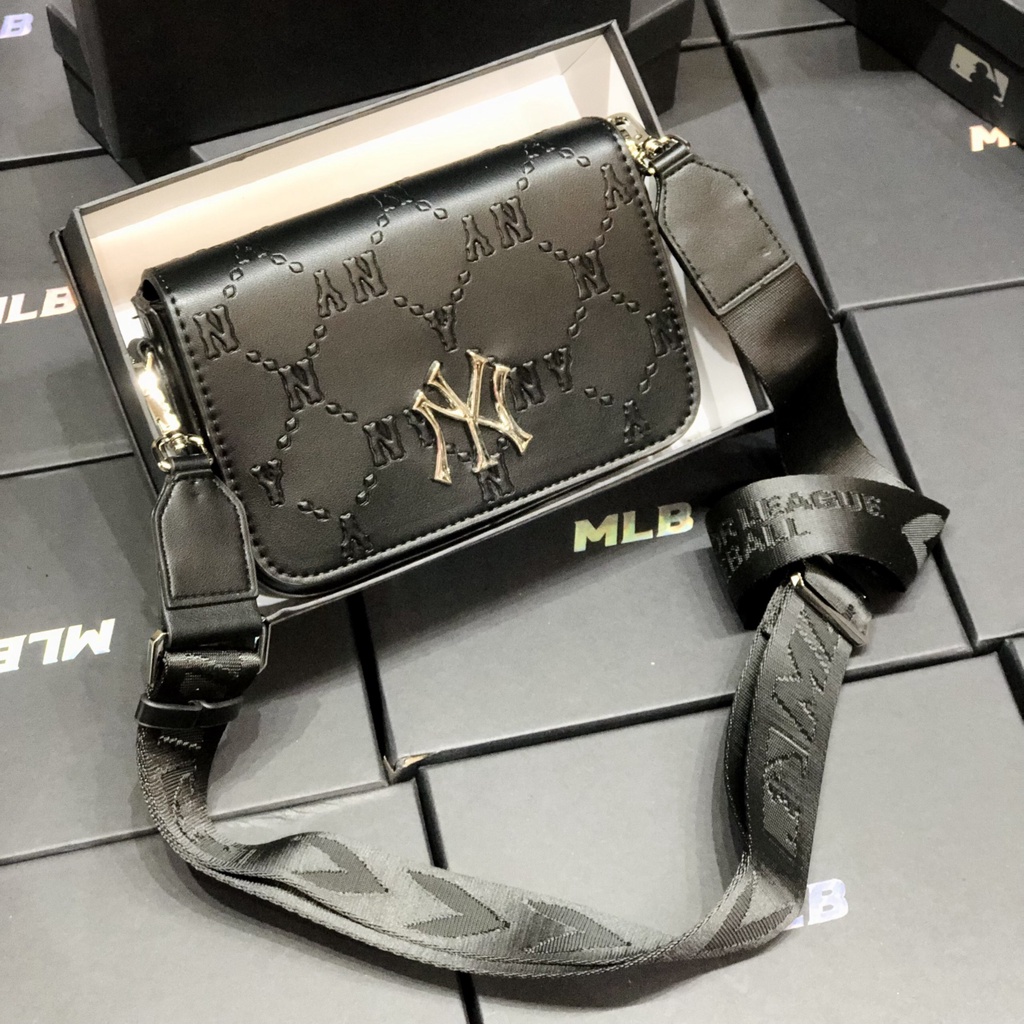 Túi đeo chéo nữ chữ nhật MLB họa tiết monogram NY fullbox size 18