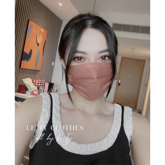 Chất ko xù lông như hàng mình vẫn hay mua phải. Đeo hay ngứa mũi khó chịu lắm