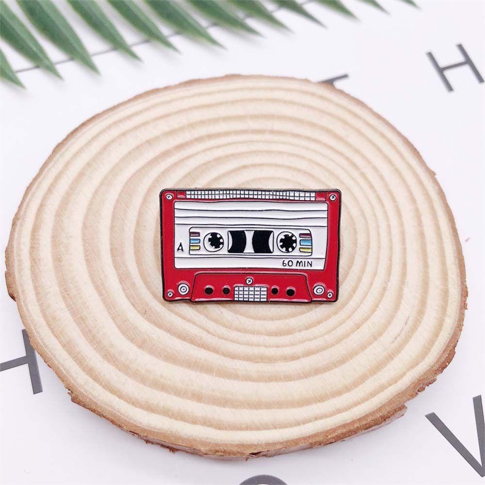 Ghim Cài Áo Hình Băng Cát Xét Cổ Điển Những Năm 90