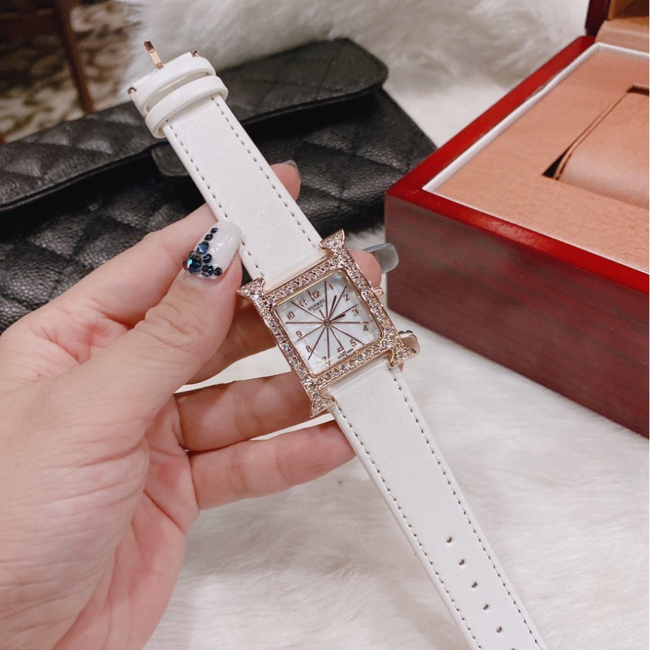 Đồng hồ nữ hermes mặ vuông, hàng full box, thẻ bảo hành 12 tháng - Dongho.HM