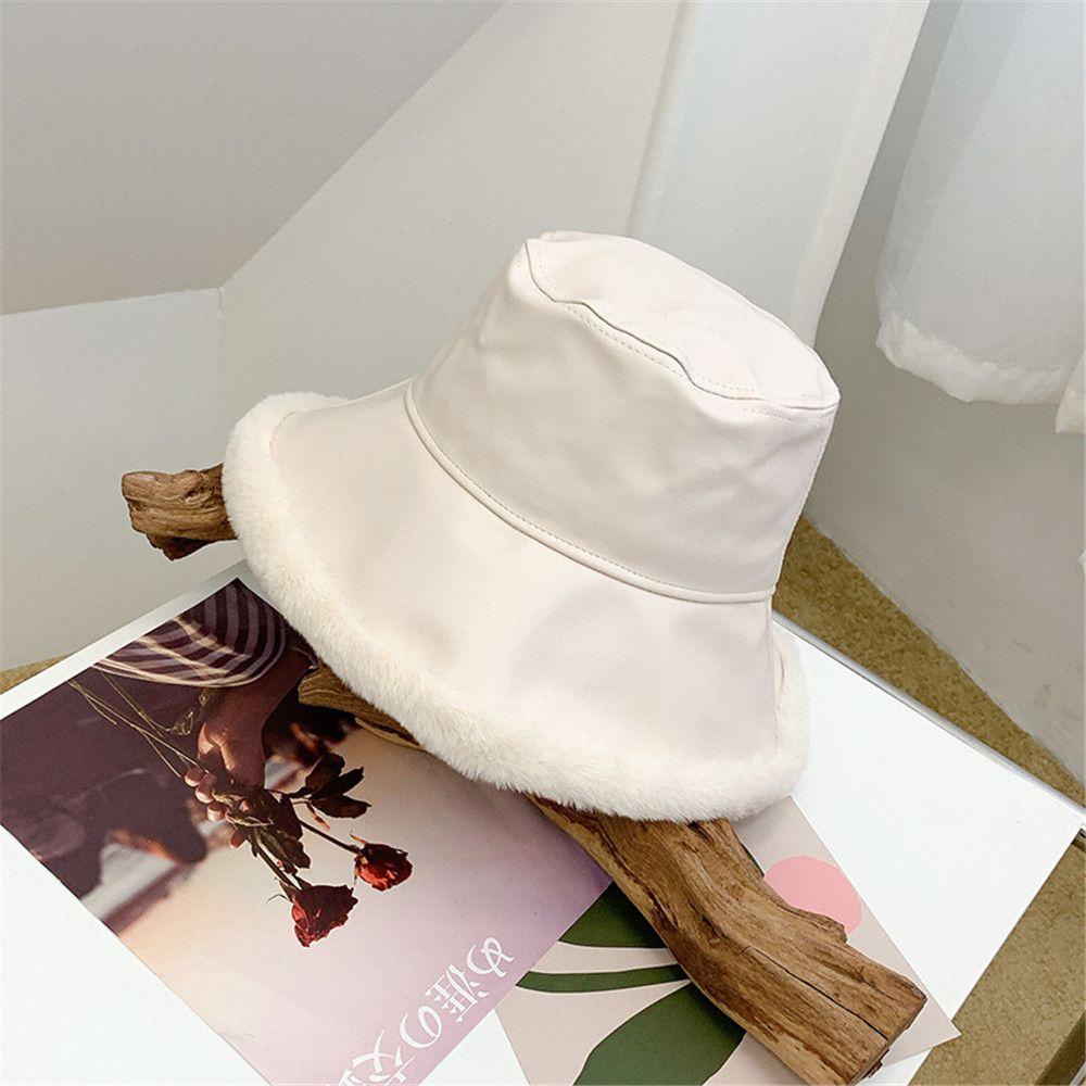 Nón Bucket Chất Liệu Da PU Dày Dặn Ấm Áp