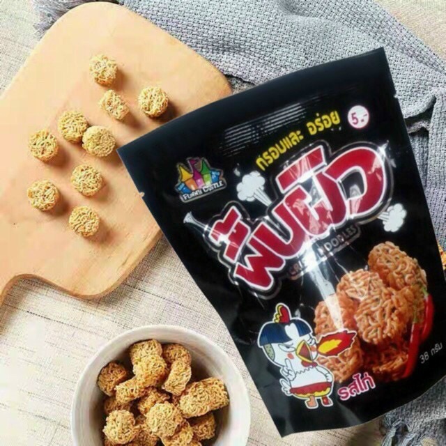 Snack mì cay giòn giòn thơm ngon đồ ăn vặt