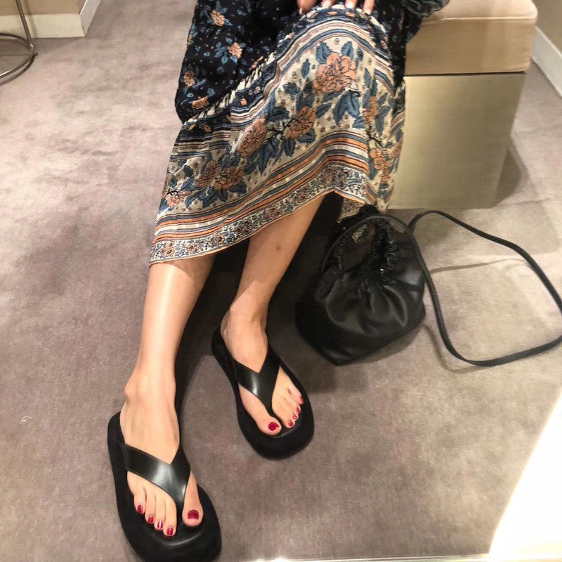 Dép Xỏ Ngón Đi Biển Đế Dày Hình Vuông Cho Nữ