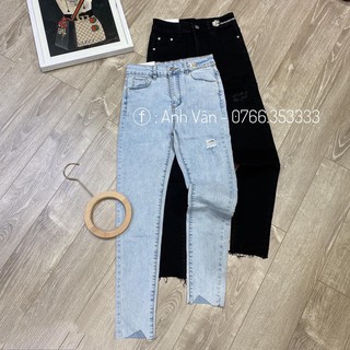 Quần jean thêu hoa cúc ở cạp 2 màu