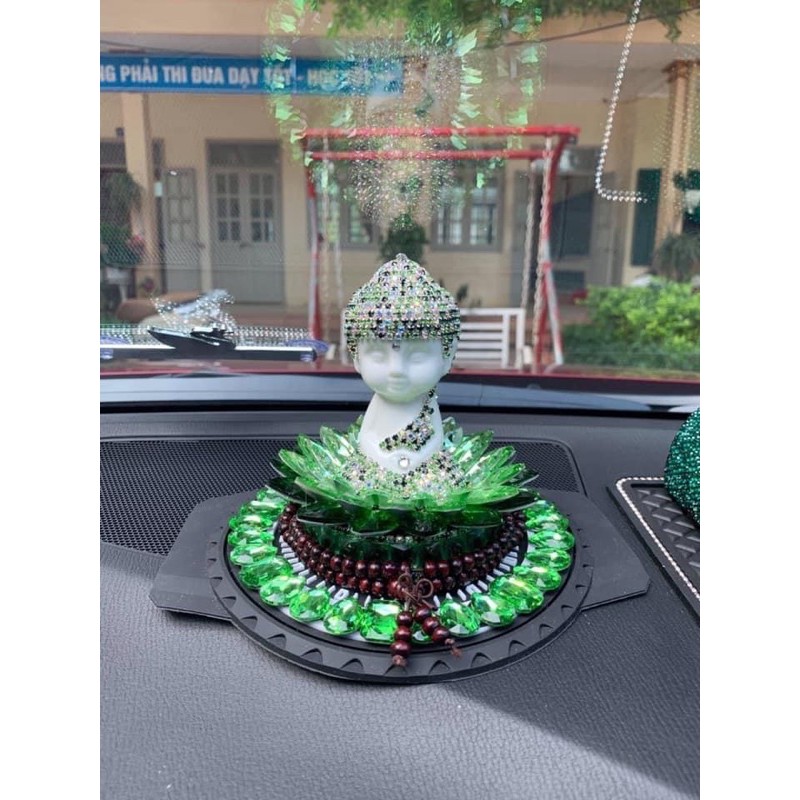 Tượng phật đá pha lê trang trí ô tô