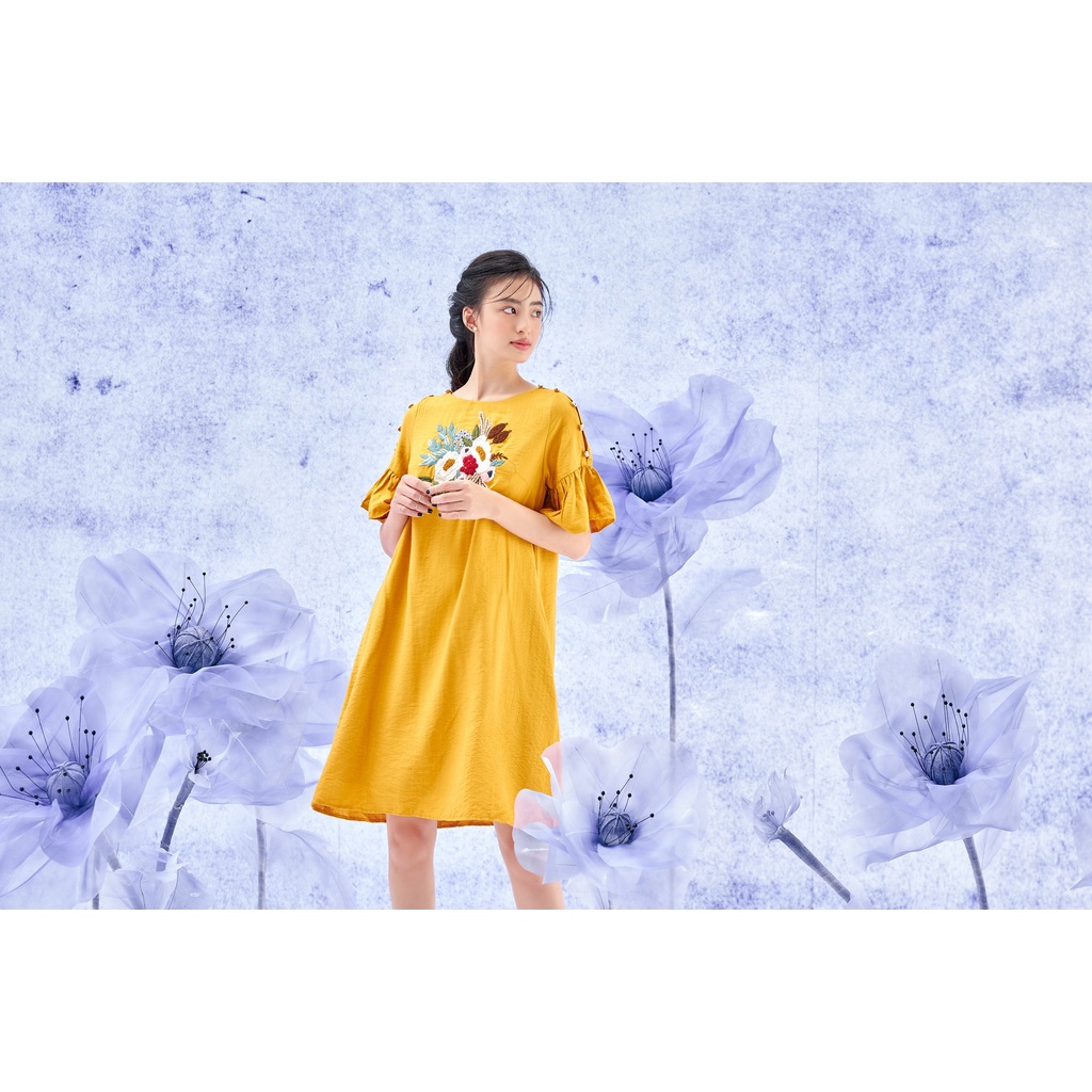 OLV - Đầm Buttoned Shoulder Embroi