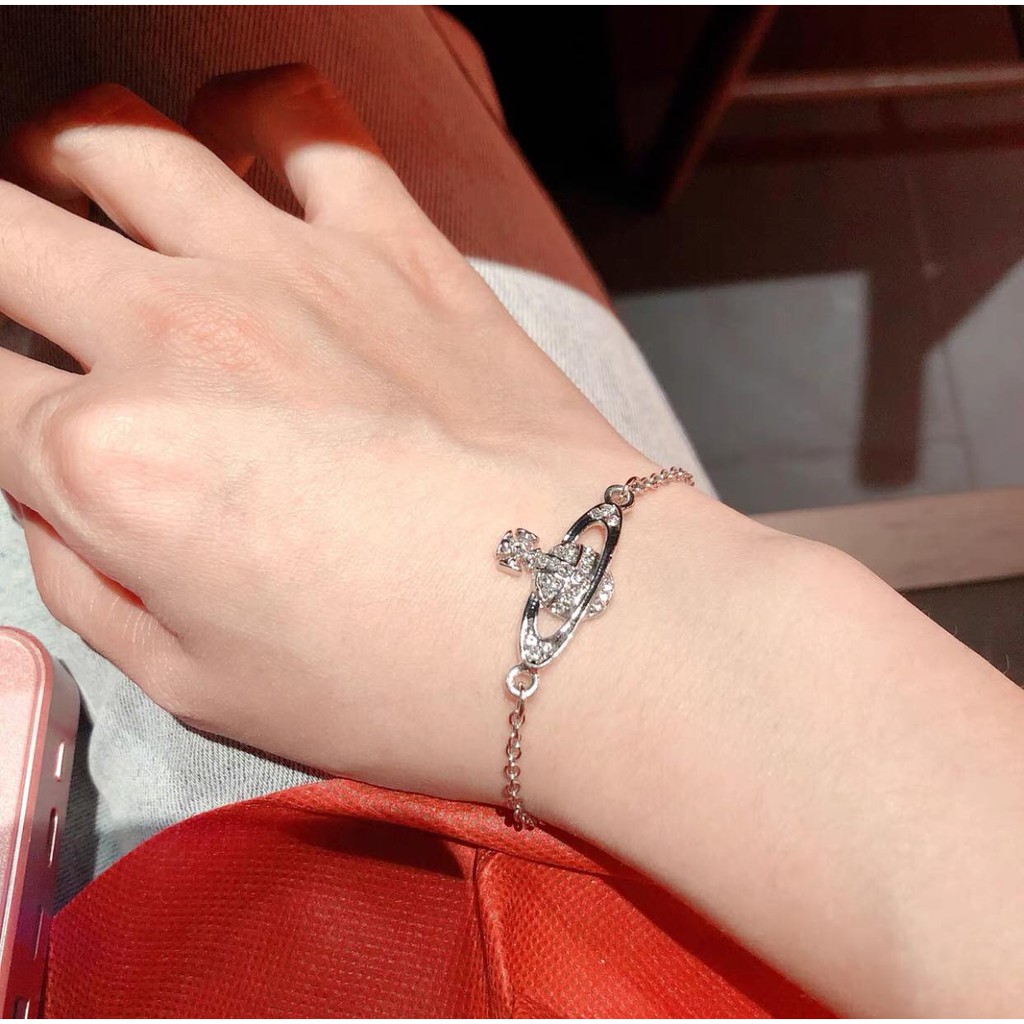 SẴN  Vòng tay vivienne westwood  SẴN