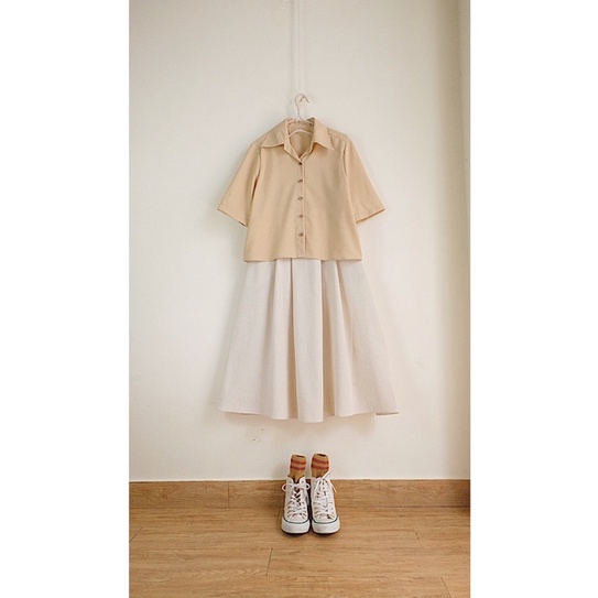 áo linen nút gỗ