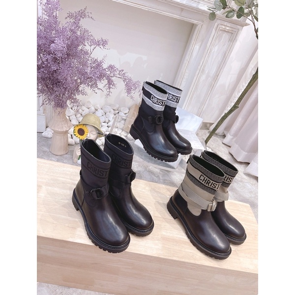 Boots da nữ Dior CD thiết kế mới nhất thu đông 2021