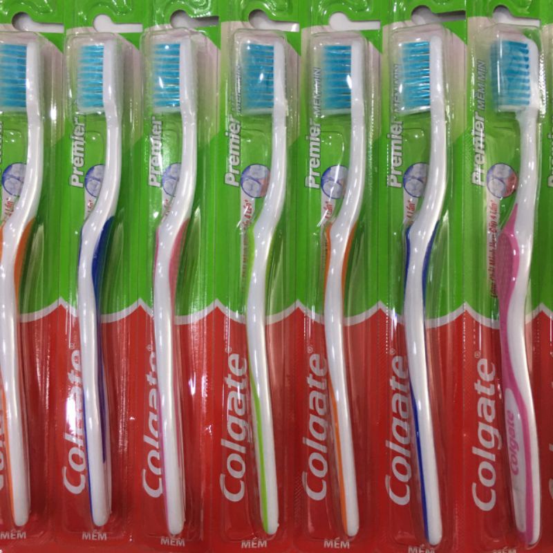 Bàn chải đánh răng Colgate Premier mềm mịn 1 cây