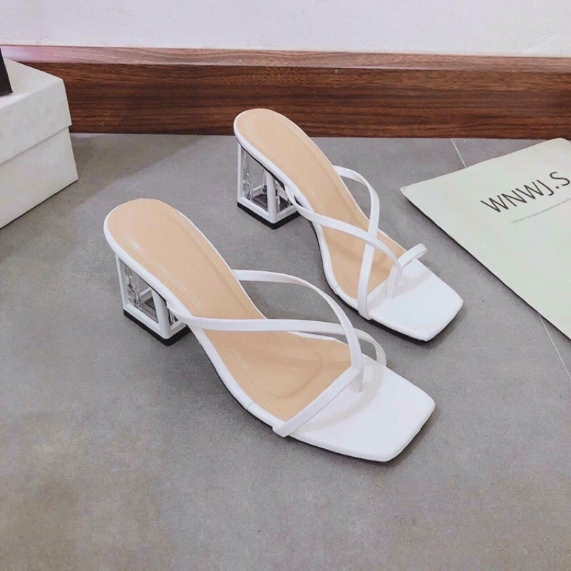 Guốc nữ quai mảnh kẹp ngón gót vuông trong sơn viền 7p hot dã man