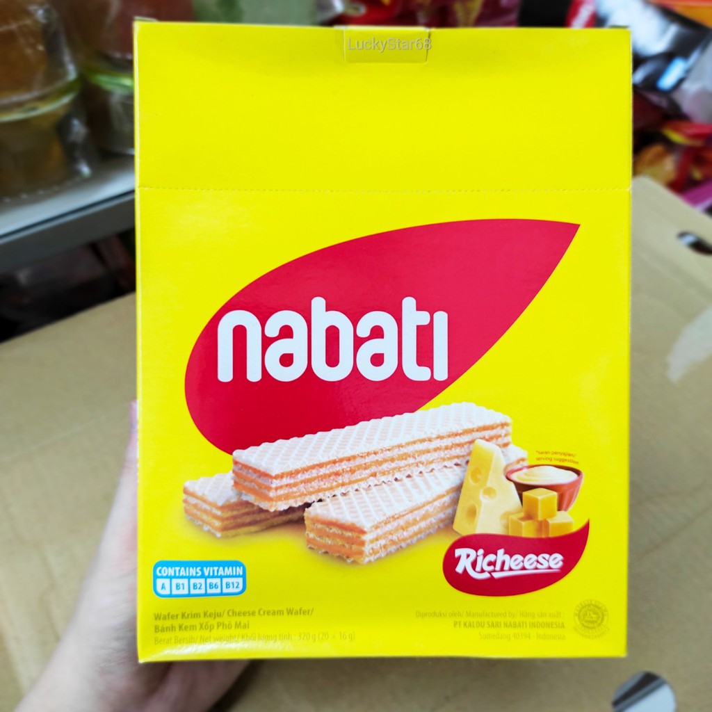 BÁNH XỐP NABATI NHÂN PHÔ MAI - SÔCÔLA HỘP 320G ( 20 CÁI )