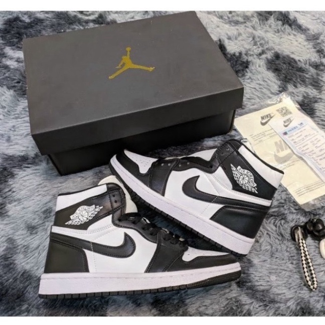 Giày Thể Thao Jordan cao cổ đen trắng bản 11 Trung Full Box Bill đủ size 36-43