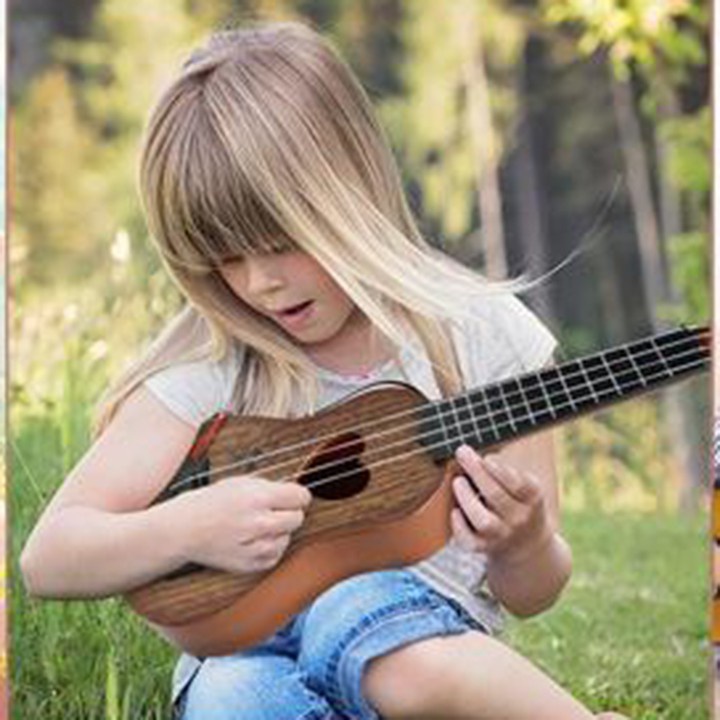 Đồ chơi đàn ghita 4 dây xịn xò cho bé yêu ( màu nâu gỗ) 2022
