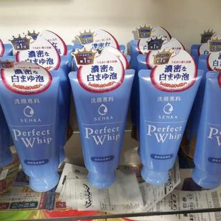 Sữa rửa mặt Shiseido Perfect Whip Senka
