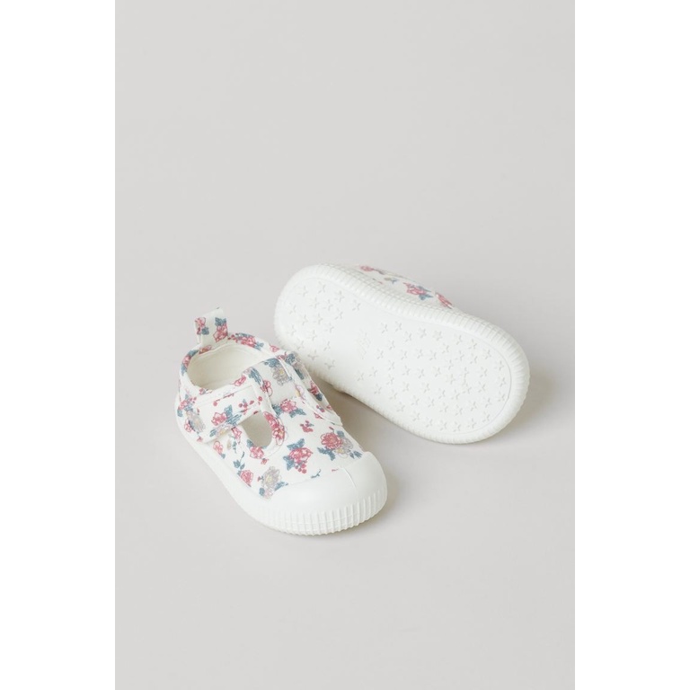Sandals canvas trắng bé gái HM Auth