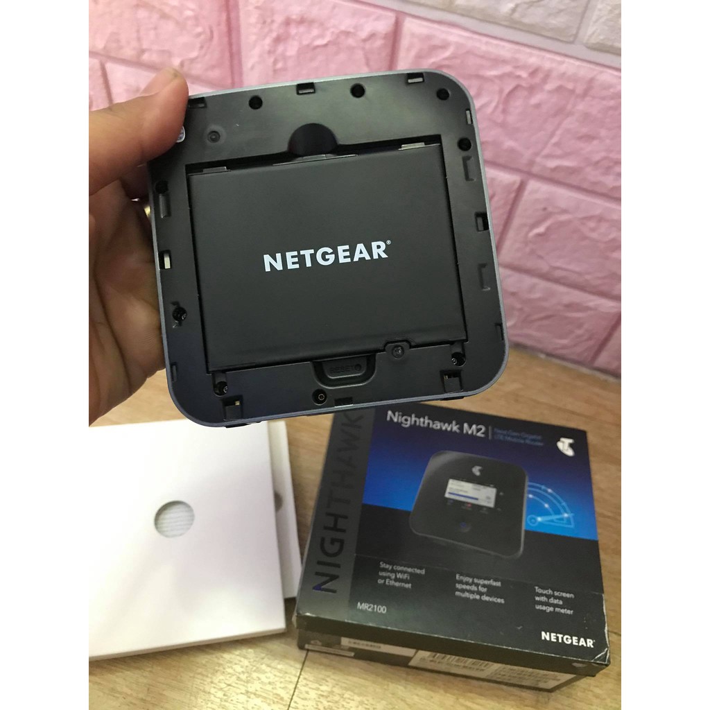 Bộ phát wifi 4G Netgear MR2100 ( Nighthawk M2) - Tốc độ 4G lên tới 2Gbps - Kết nối đỉnh cao - Dẫn đầu xu hướng