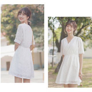 VD046 Đầm trắng thêu hoa cổ V