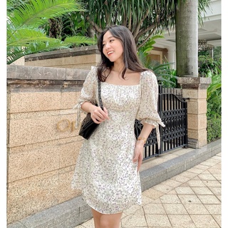 Đầm caren - đầm hoa tay lửng phồng nhẹ