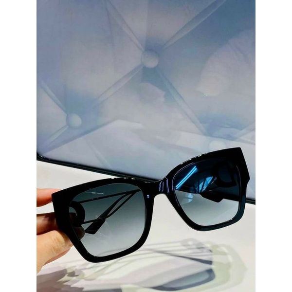 Kính Mát Thời Trang From Vuông To