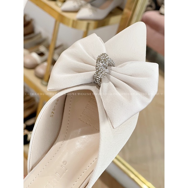 Sục mũi nhọn nơ lụa to cườm 578-25 - kachihouse