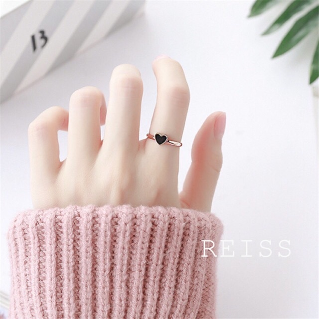 Nhẫn Titan Mạ Vàng Hồng 18k Hình Trái Tim