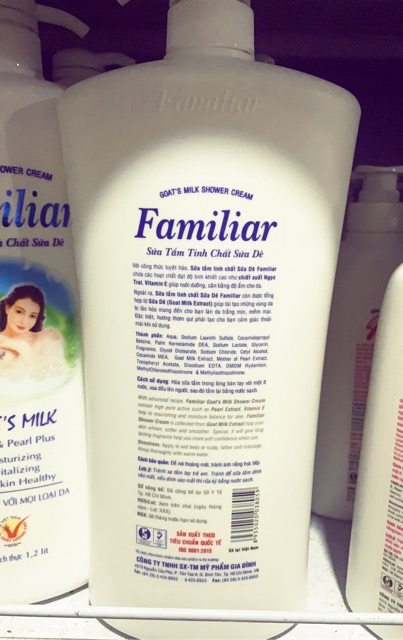 Sữa tắm tinh chất sữa dê Familiar 1,2 lít | BigBuy360 - bigbuy360.vn