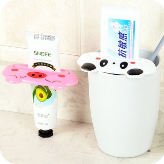 Dụng cụ nặn, Vặn kem đánh răng. Dụng cụ kẹp kem đánh răng