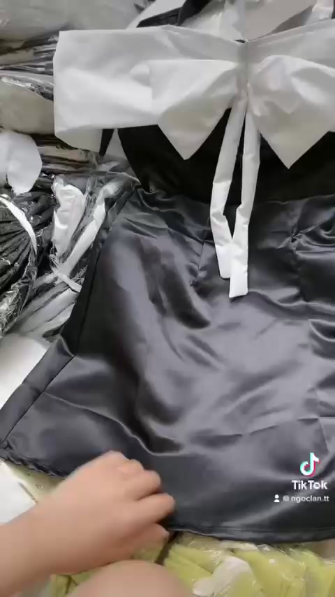 Váy Trễ Vai Tafta Cổ Yếm Nơ Ngực (L01) Video Cận Chất | BigBuy360 - bigbuy360.vn