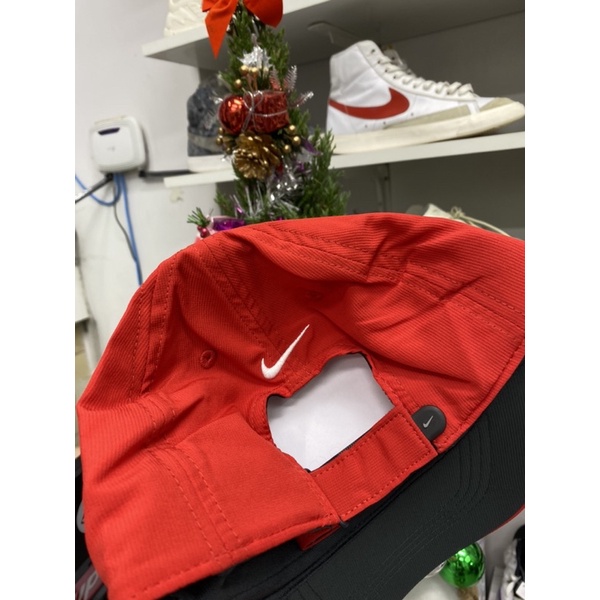 [Chính hãng authentic]Nón Nike thể thao màu đen và đỏ siêu nhẹ và thoáng