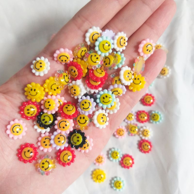 Charm mặt cười trang trí móng, charm nail - Set 8 cái