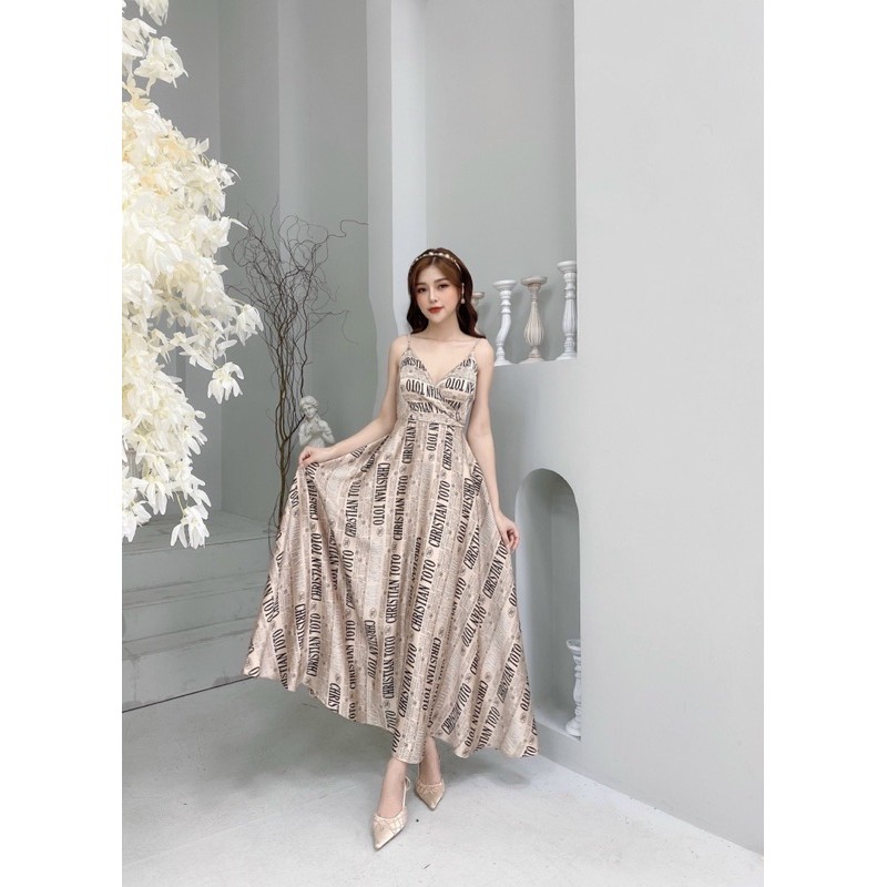 Váy lụa hai dây chữ