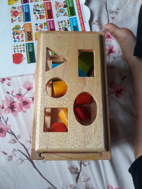 Đồ chơi cho bé yêu cũi thả hình