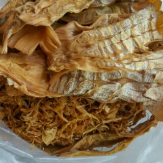 Măng tre rừng phơi nắng