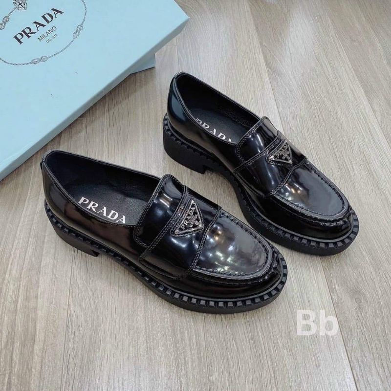 giày slip on da mềm  prada