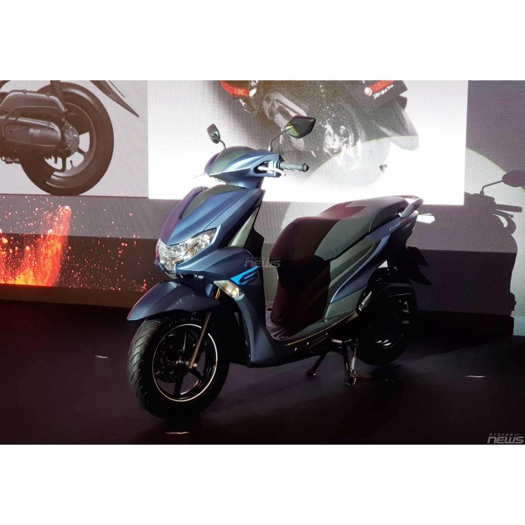 Thảm lót để chân xe Freego yamaha