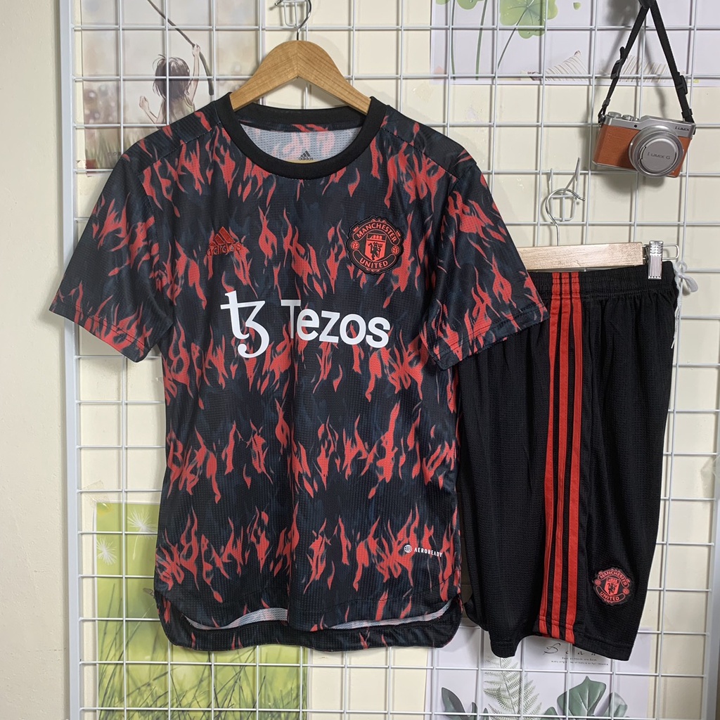 Áo Bóng Đá CLB Manchester United, Áo Đá Banh Mu Training Đỏ Đen 22/23 - Chuẩn Mẫu Thi Đấu - Vải Polyester Gai Thái