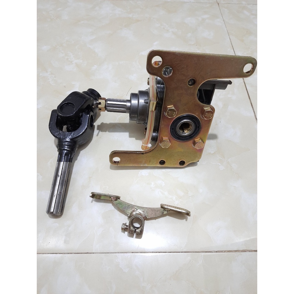 Hộp số đảo chiều tiến lùi và 1 khớp các đăng dùng cho máy 100cc,110cc,125cc.cốt vào máy 6 răng 17mm,trục ra 19mm