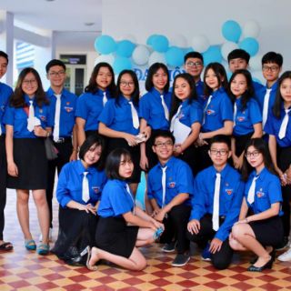 Cà vạt Đoàn thanh niên