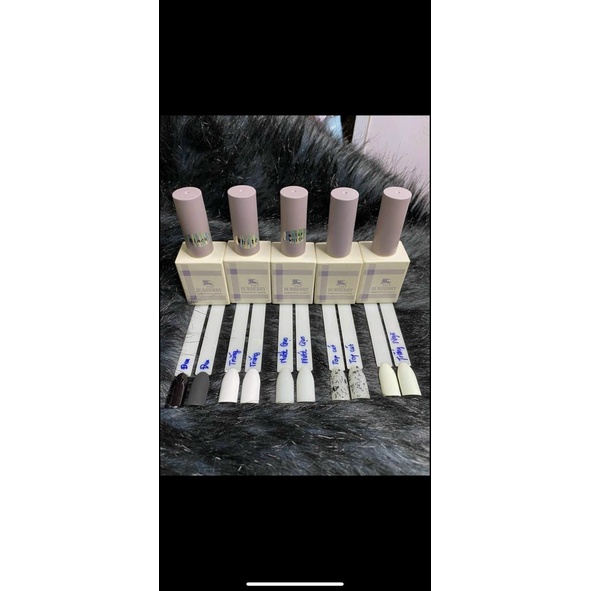 Sơn gel burberry màu đen, trắng, nước gạo, trắng ngà CIU_NAILSTORE