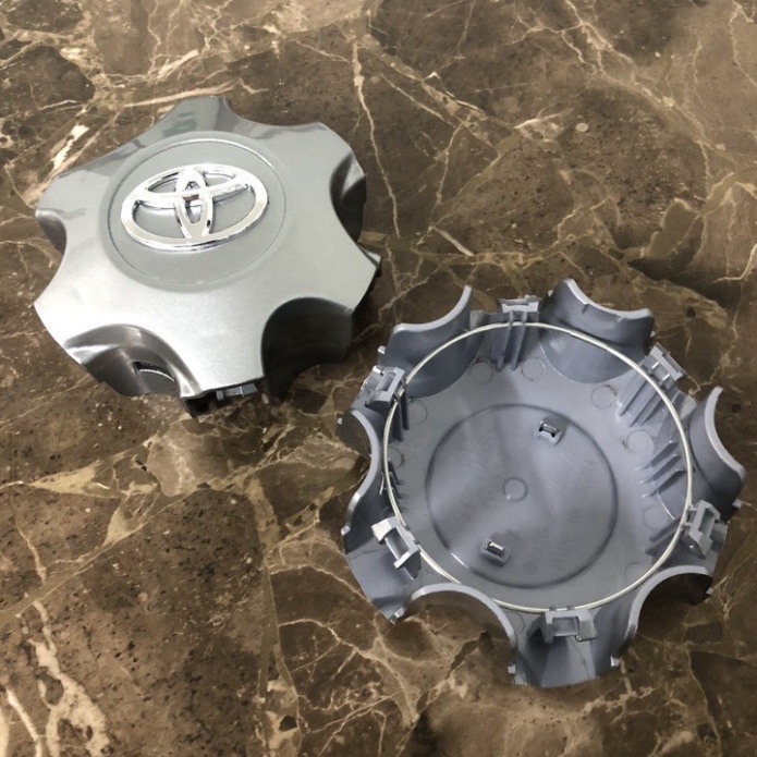 1 chiếc Logo chụp mâm, ốp lazang bánh xe ô tô Toyota Fortuner 2012- 2016 và Toyota Hilux 2011-2015 mã TY-139