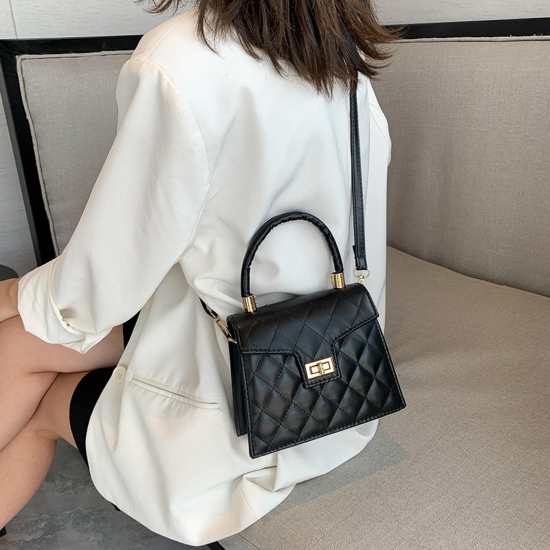 Túi đeo chéo nữ đẹp đi chơi dễ thương thời trang giá rẻ DELI STORE