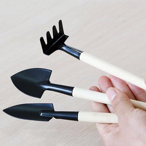 Bộ Dụng Cụ Làm Vườn - Bộ Cuốc Xẻng Mini 3 Món Tiện Dụng 1639 Hoàng Xuân 88