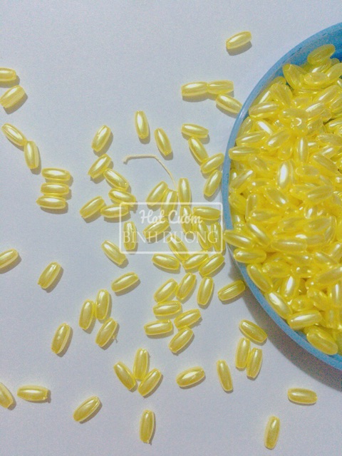Khoảng 400 hạt cườm lúa nhỏ phủ màu bóng đẹp 10gr