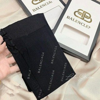QUẦN TẤT CHỨ BALENCIGA MẪU NĂM 2020