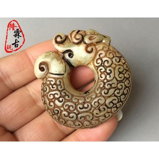 Tượng ngọc bích kiểu cổ điển độc đáo