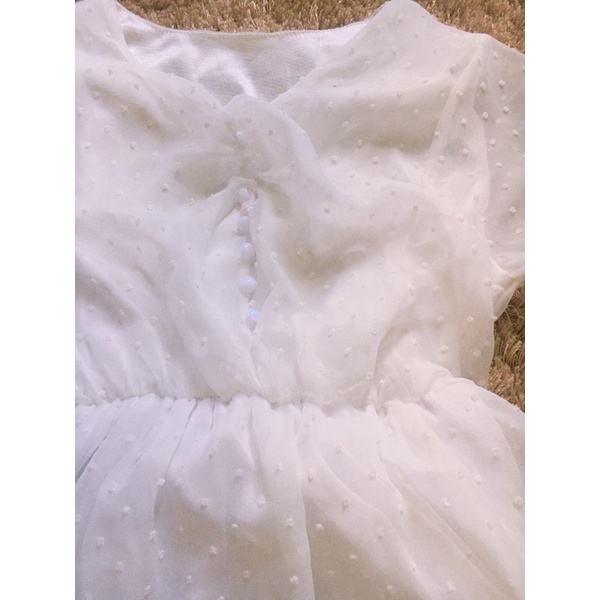 Váy trắng voan có lót used