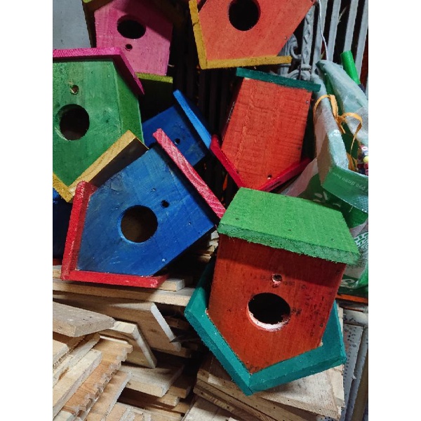 Tổ chim trang trí hoặc cho chim nhỏ sơn màu sắc