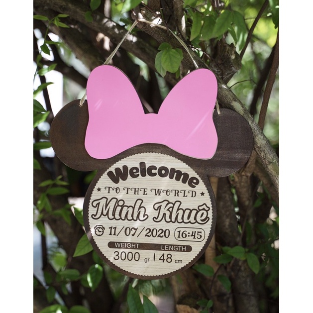 Bảng gỗ tên bé gái-Thiết kế chủ đề Mickey Minnie cute/thích hợp làm quà tặng đầy tháng,thôi nôi,kỉ niệm ngày sinh của bé