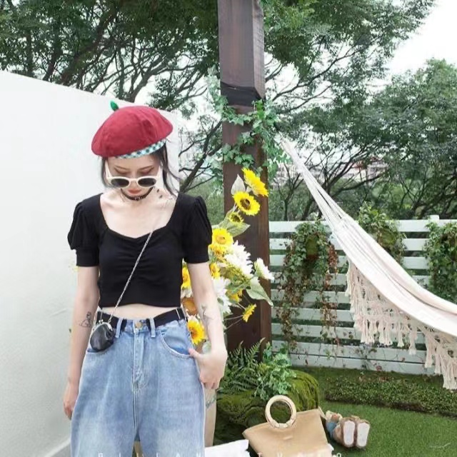 (Một kích thước) Áo len đan tay ngắn màu đen, Áo sơ mi cổ V mùa xuân mới của Hàn Quốc, Áo sơ mi tay ngắn tay phồng